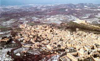 Assisi & The Basilica Of  St. Francis, Italy, Europe. Travels & Tours, Pictures, Photos, & Information.