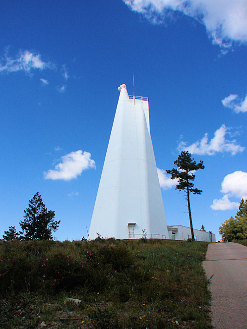 Dunn Vacuum Solar Telescope. National Solar Observatory, Sacramento Peak Near Sunspot In New Mexico. Hikes, Travels, & Tours. Photos, Pictures, Images, & Reviews.