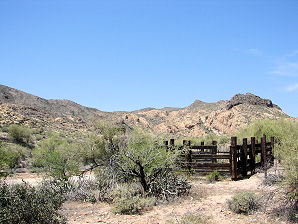 Old Horse Corral Scenery On The Way To Canyon Lake, Arizona. Travels & Tours, Pictures, Photos, Images, & Reviews.