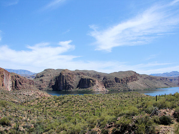Canyon Lake, Arizona. Photo Taken From Canyon Lake Vista. Travels & Tours, Pictures, Photos, Images, & Reviews.