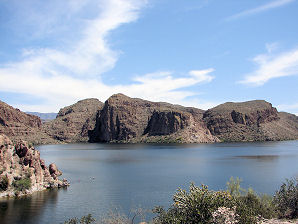 Canyon Lake, Arizona. Travels & Tours, Pictures, Photos, Images, & Reviews.