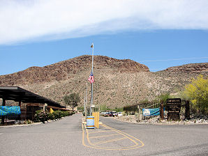 Canyon Lake Marina Arizona. Travels & Tours, Pictures, Photos, Images, & Reviews.