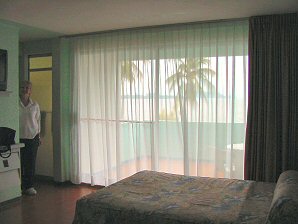 Clean Rooms. Lake Catemaco & Hotel La Finca. Veracruz Mexico. Travel & Tour Pictures, Photos, Information, Images, & Reviews.