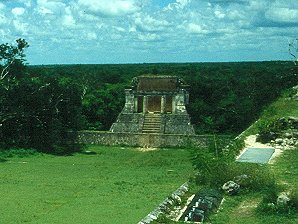 The Temple Of The Bearded Man At The Great Ball Court. Chichen Itza Archaeological Ruins,  Yucatan Peninsula, Yucatn, Mexico. Travel & Tour Pictures, Photos,  Information, Images, & Reviews.