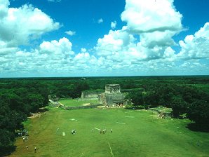 The Great Ball Court. Chichen Itza Archaeological Ruins,  Yucatan Peninsula, Yucatn, Mexico. Travel & Tour Pictures, Photos,  Information, Images, & Reviews.