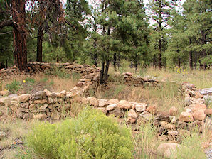 Elden Pueblo Ancient Sinagua, Ruins, Flagstaff, Arizona. Travels, Tours Pictures, Photos, Images, & Reviews.