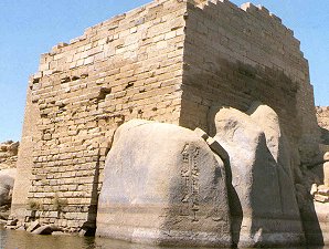 Rock Elephants & Ancient Inscriptions. Elephantine Island, Aswan, Egypt. Travels & Tours, Pictures, Photos. Travels & Tours. Pictures, Photos, Images, Descriptions, Information, & Reviews.