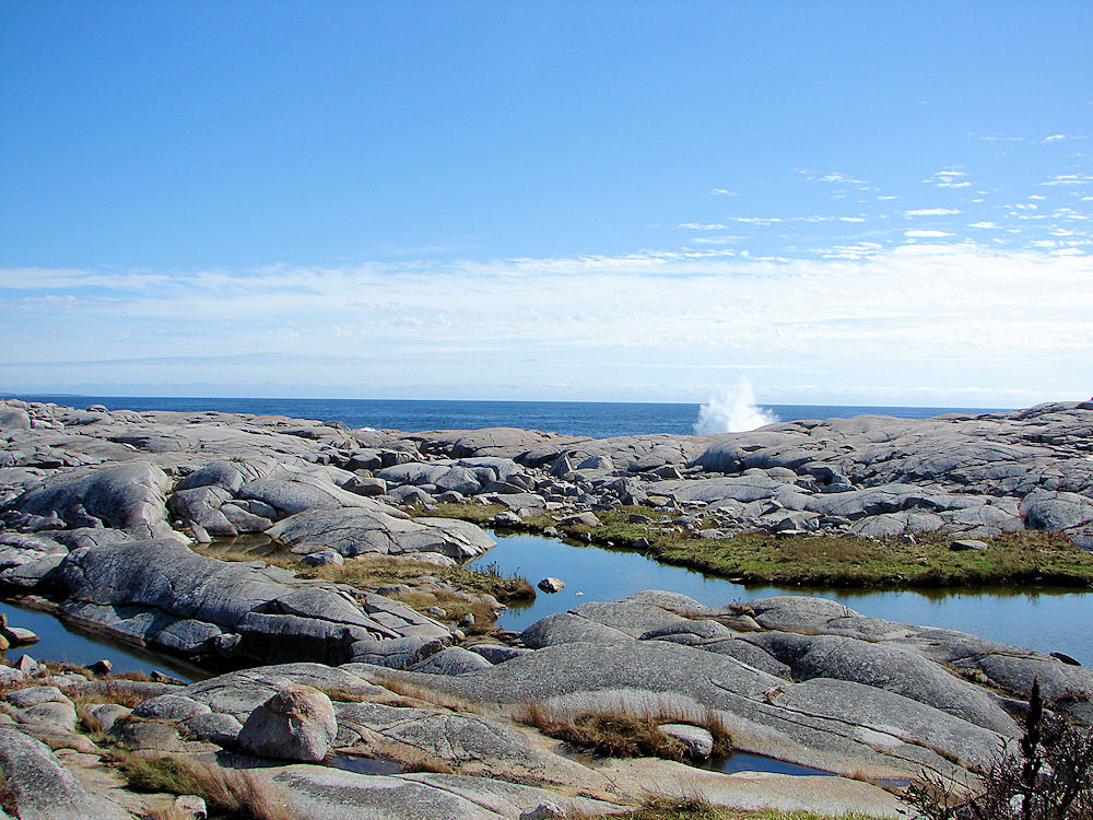 Scenery Near Peggys Point Lighthouse. Peggy's Cove, Halifax, Nova Scotia. Travel, Tours Photos, Pictures, Images, Information, & Reviews.