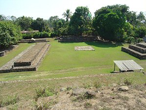 Izapa Olmec & Mayan Archaeological Ruins. Near Tapachula, Chiapas, Mexico. Travel & Tour Pictures, Photos, Information, Images, & Reviews.