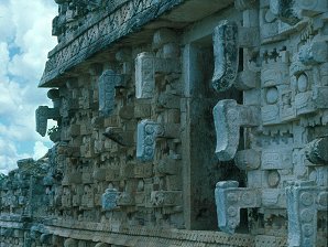 Kabh Archaeological Ruins. State Of Yucatn On The Yucatn Peninsula, Mxico. Travel & Tour Pictures, Photos, Information, Images, Reviews.