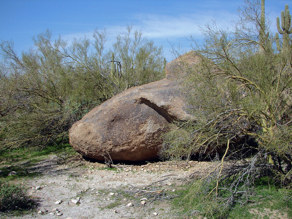 Picacho Mountains Hohokam Petroglyph Sites, Arizona. Hikes, Travels, & Tours, Pictures, Photos, Images, & Reviews.
