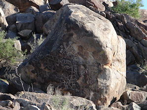 Picacho Mountains Hohokam Petroglyph Sites, Arizona. Hikes, Travels, & Tours, Pictures, Photos, Images, & Reviews.