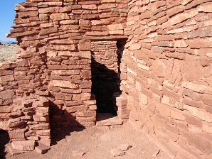 Lomaki Pueblo. Wupatki National Monument & Wupatki Pueblo, Anasazi & Sinagua Ruins, Flagstaff, Arizona. Hikes, Travels, & Tours. Photos, Pictures, Images, & Reviews.