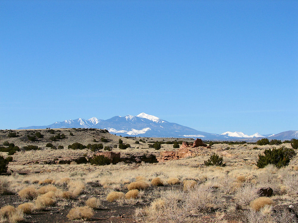 Box Canyon Dwellings. San Francisco Peaks In Background. Wupatki National Monument, Anasazi & Sinagua Ruins, Flagstaff, Arizona. Hikes, Travels, & Tours. Photos, Pictures, Images, & Reviews.
