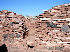 Nalakihu Pueblo. Wupatki National Monument & Wupatki Pueblo, Anasazi & Sinagua Ruins, Flagstaff, Arizona. Hikes, Travels, & Tours. Photos, Pictures, Images, & Reviews.