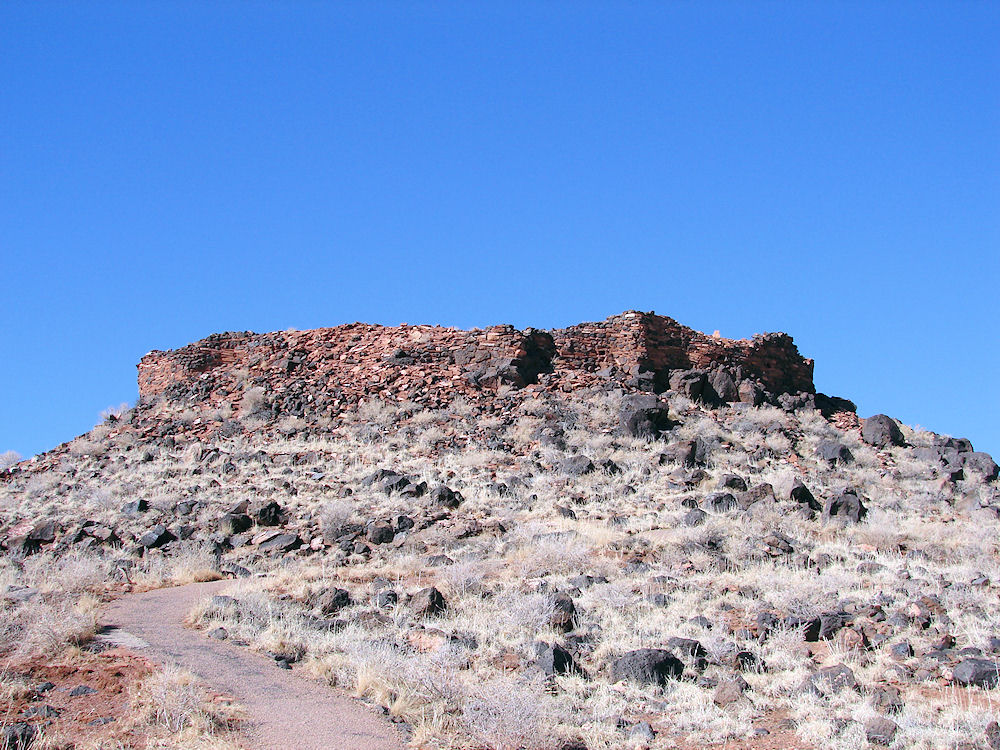 Citadel Pueblo. Wupatki National Monument, Anasazi & Sinagua Ruins, Flagstaff, Arizona. Hikes, Travels, & Tours. Photos, Pictures, Images, & Reviews.
