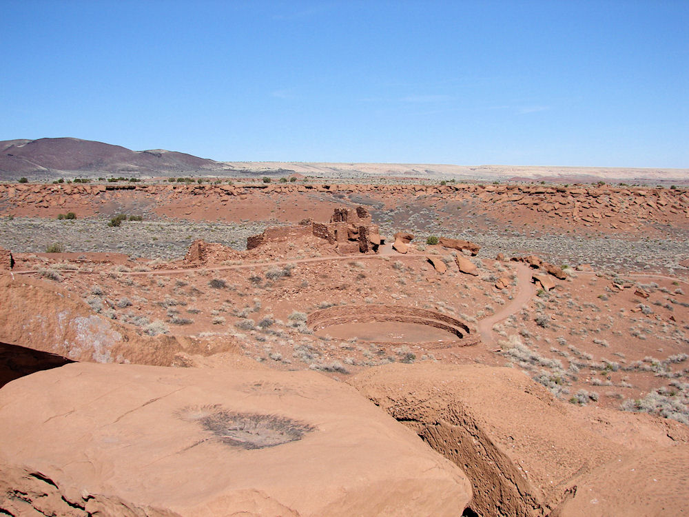 Wupatki Pueblo & Circular Community Room. Wupatki National Monument, Anasazi & Sinagua Ruins. Flagstaff, Arizona. Hikes, Travels, & Tours. Photos, Pictures, Images, & Reviews.