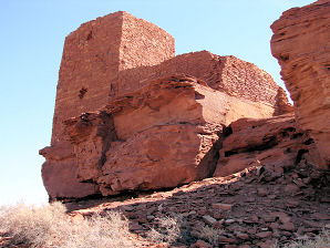 Wukoki Pueblo. Wupatki National Monument & Wupatki Pueblo, Anasazi & Sinagua Ruins, Flagstaff, Arizona. Hikes, Travels, & Tours. Photos, Pictures, Images, & Reviews.
