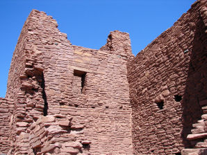 Wukoki Pueblo. Wupatki National Monument & Wupatki Pueblo, Anasazi & Sinagua Ruins, Flagstaff, Arizona. Hikes, Travels, & Tours. Photos, Pictures, Images, & Reviews.