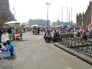 Vendors. The Constitution Square Plaza de la Constitucin El Zcalo Of  Mexico City D.F. Mexico Travel & Tour Pictures, Photos, Images, & Reviews.