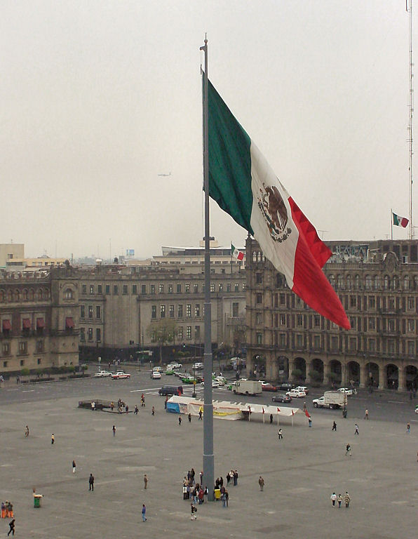 La Bandera de Mxico. The Constitution Square Plaza de la Constitucin El Zcalo Of  Mexico City D.F. Mexico Travel & Tour Pictures, Photos, Images, & Reviews.